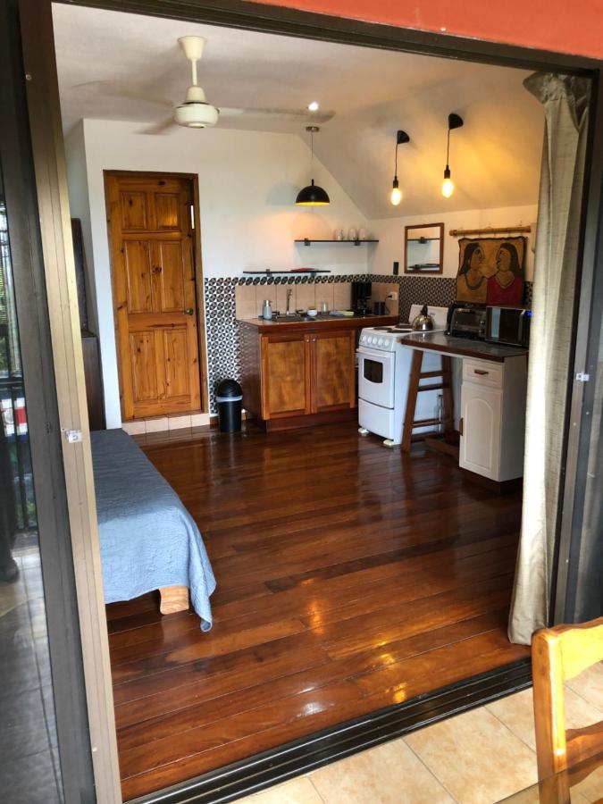 Cockatoo Studio Apartments Manuel Antonio Zewnętrze zdjęcie